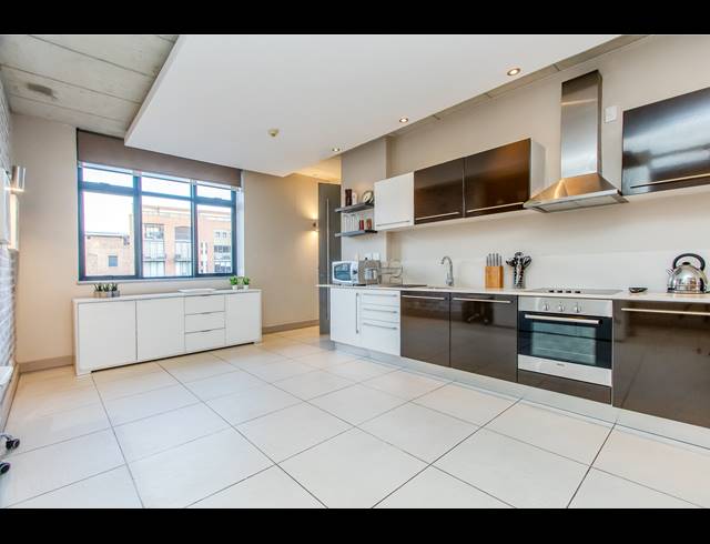 2 BEDROOM APARTMENT TO LET IN MELROSE ARCH